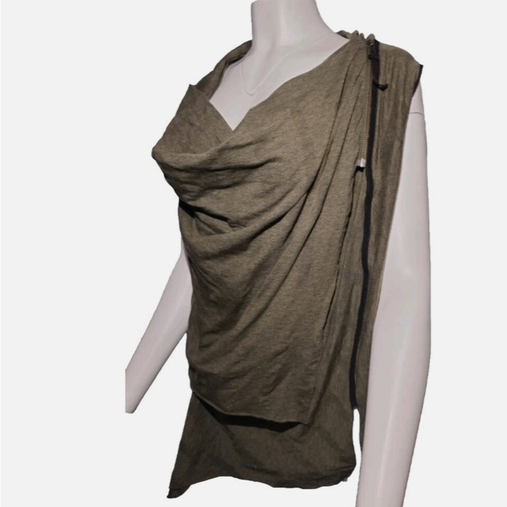 Improvd Women's Top Sleeveless Grey/Green Asymmetrical Top